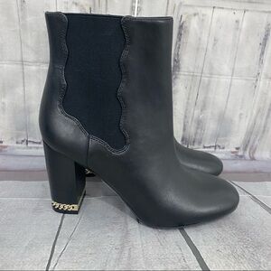 Preston York Black Leather Side Zip Chain Heel Detail Chelsea Booties Size 6M